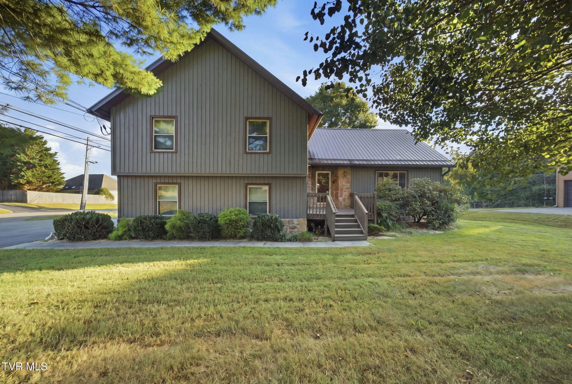 3301 Pine Timbers Drive, Johnson City, TN 37604 Main Photo