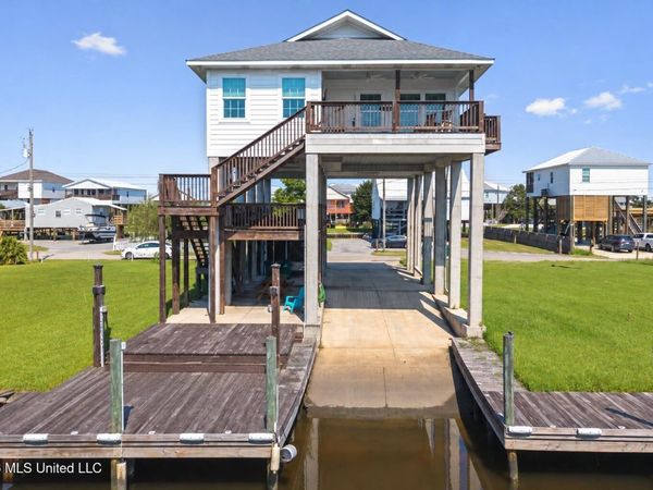 4030 Mindanao, Bay Saint Louis, MS 39520