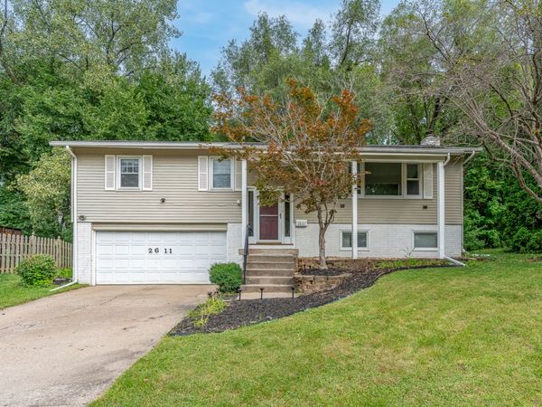 2611 34th Avenue Court, Rock Island, IL 61201