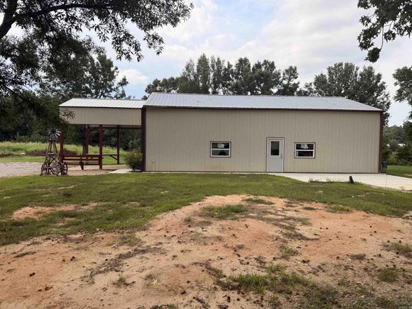 256 CR 793 , Brookland, AR 72417