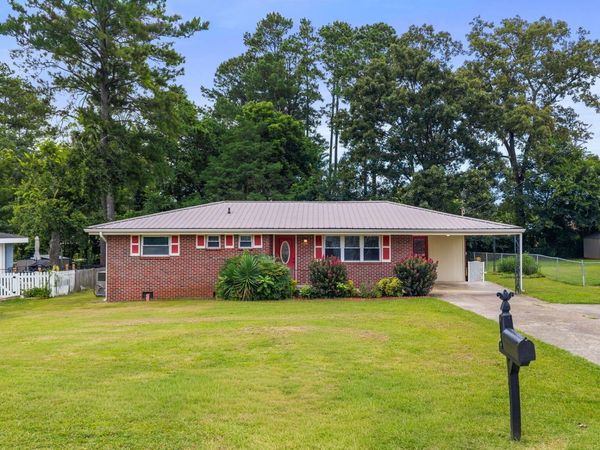 26 Stovall Street , Fort Oglethorpe, GA 30742