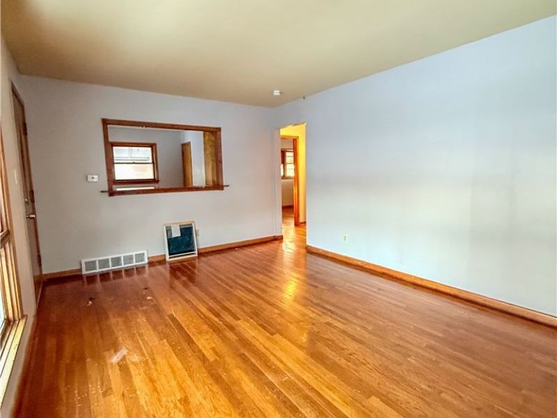 934 Nevin Street , Akron, OH 44310 Photo 11