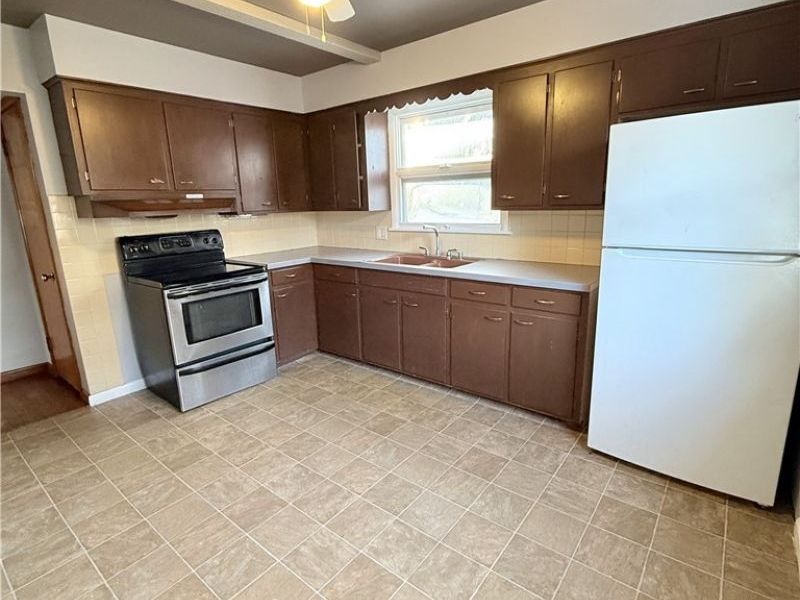 934 Nevin Street , Akron, OH 44310 Photo 15