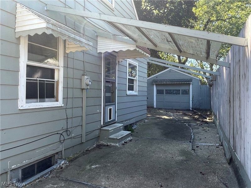 934 Nevin Street , Akron, OH 44310 Photo 6