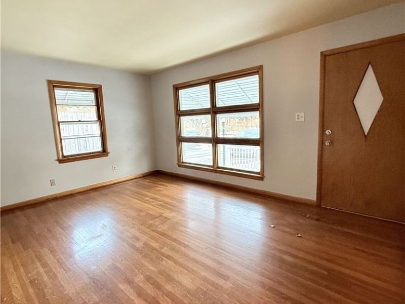 934 Nevin Street , Akron, OH 44310 Photo 7