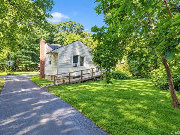90 Daly Road, East Northport, NY 11731