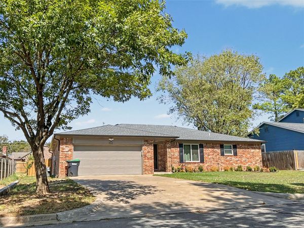 503 Kim Street , Tahlequah, OK 74464
