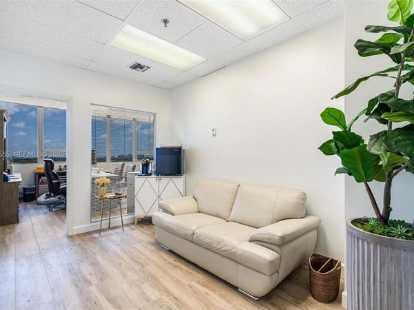 2455 E Sunrise Blvd , Unit CU9J and C, Fort Lauderdale, FL 33304