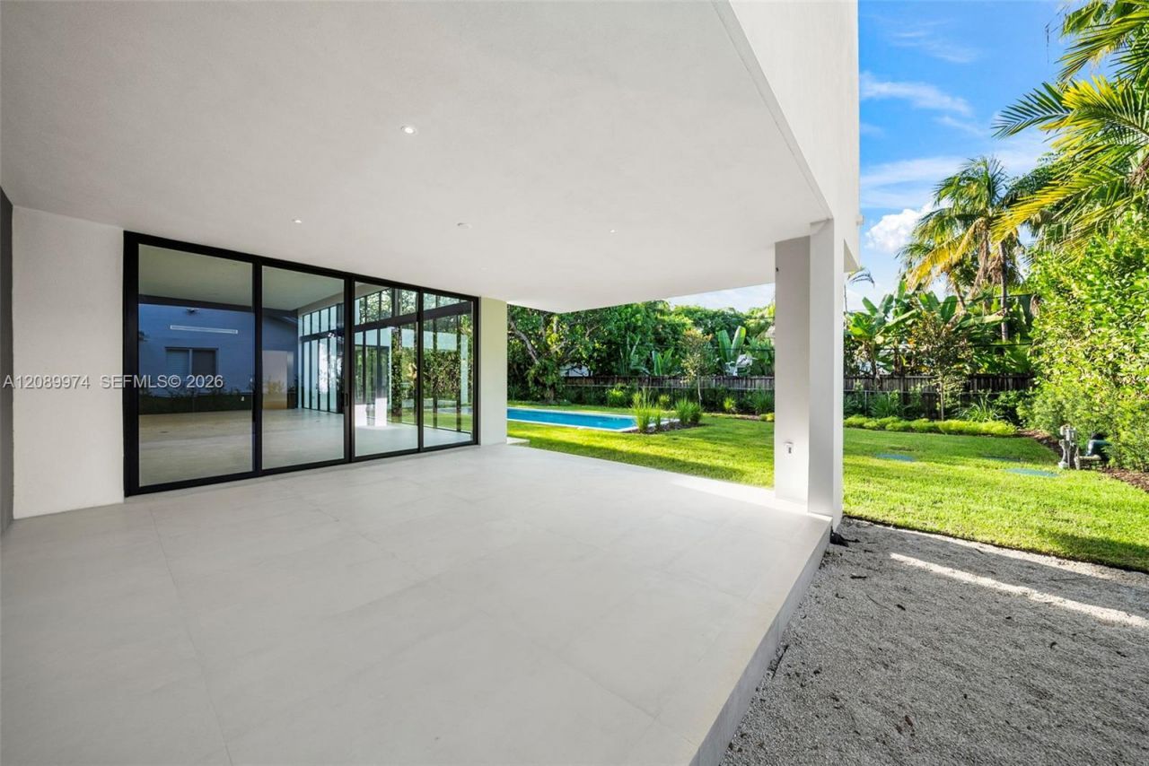5921 SW 84th St, South Miami, FL 33143 Photo