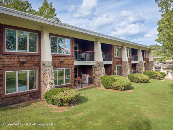 5220 New York 23 , Unit 232, Windham, NY 12496