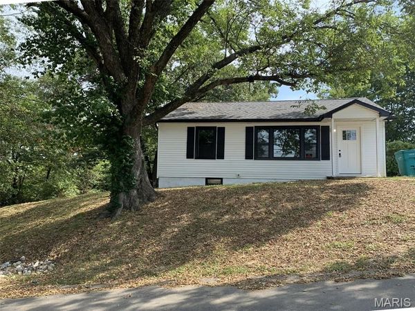 310 Nashville Street, St Clair, MO 63077