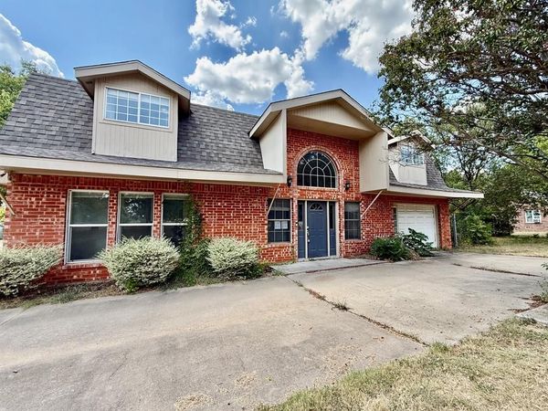 312 S Mockingbird Lane , Keene, TX 76059