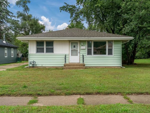 2411 Barton Boulevard, ROCKFORD, IL 61103