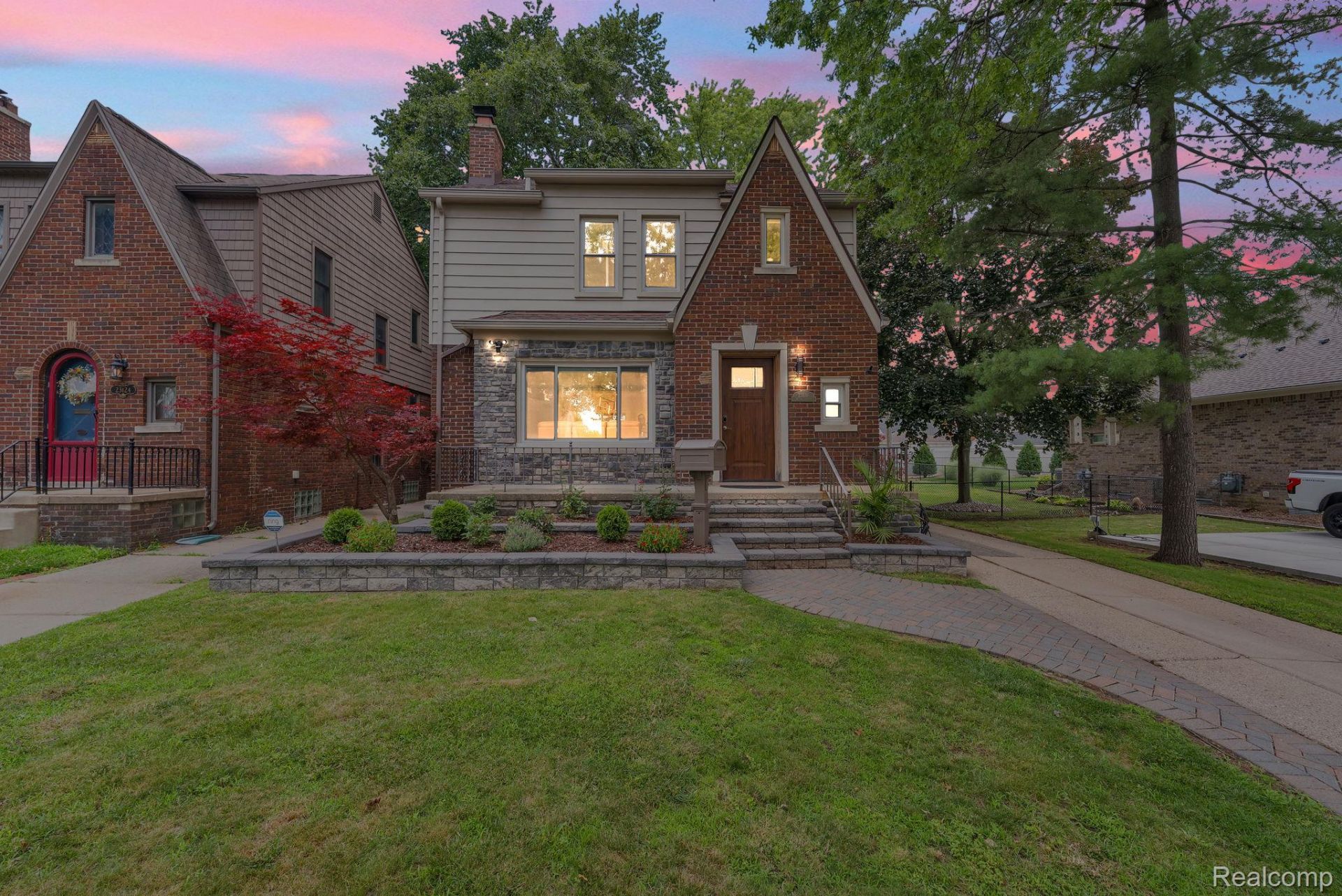 23118 Beech Street, Dearborn, Mi 48124 Main Photo