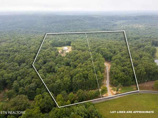 1445 Coon Hollow Rd, Sunbright, TN 37872