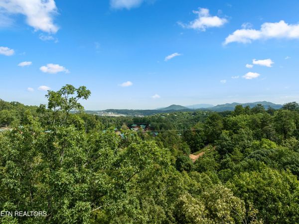 Pine Valley Way, Pigeon Forge, TN 37862