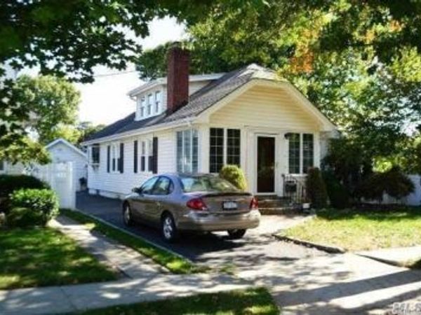 18 yale Place , Lynbrook, NY 11563