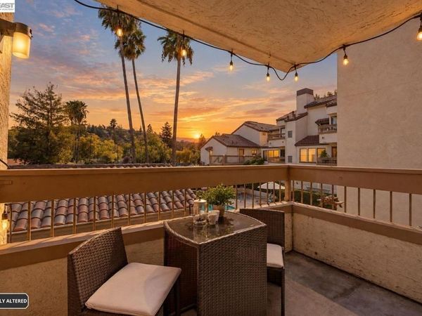 1225 S Villa Way , Walnut Creek, CA 94595
