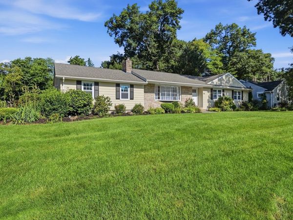 80 Lynnwood Drive, Longmeadow, MA 01106