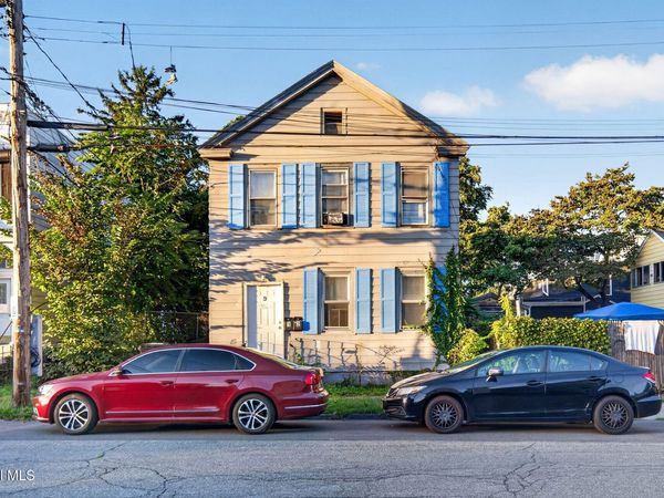 9 106th Street, Troy, NY 12182