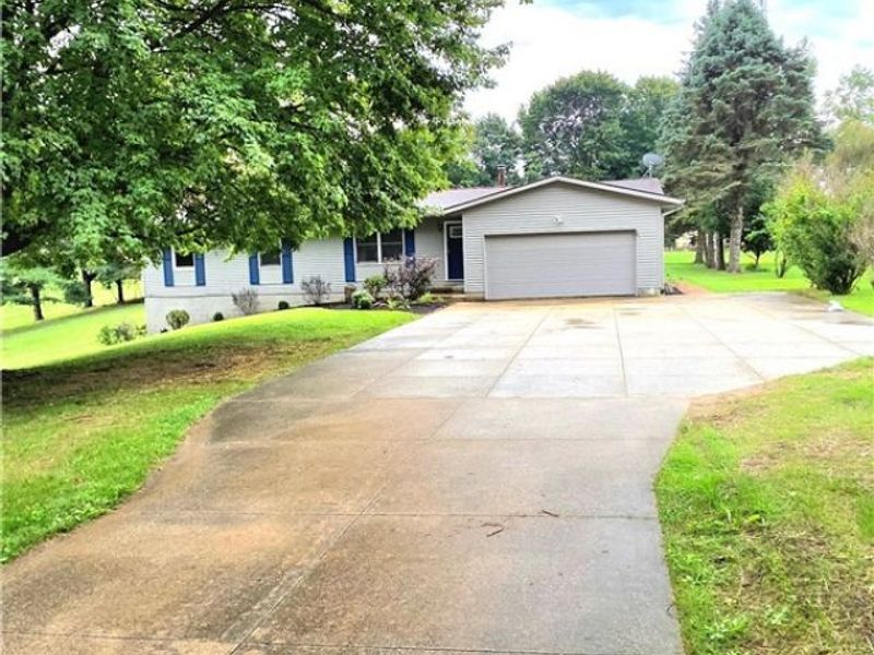 252 Saxe Road, Mogadore, OH 44260 Photo 3