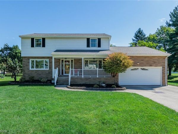 10415 Abbey Road, North Royalton, OH 44133