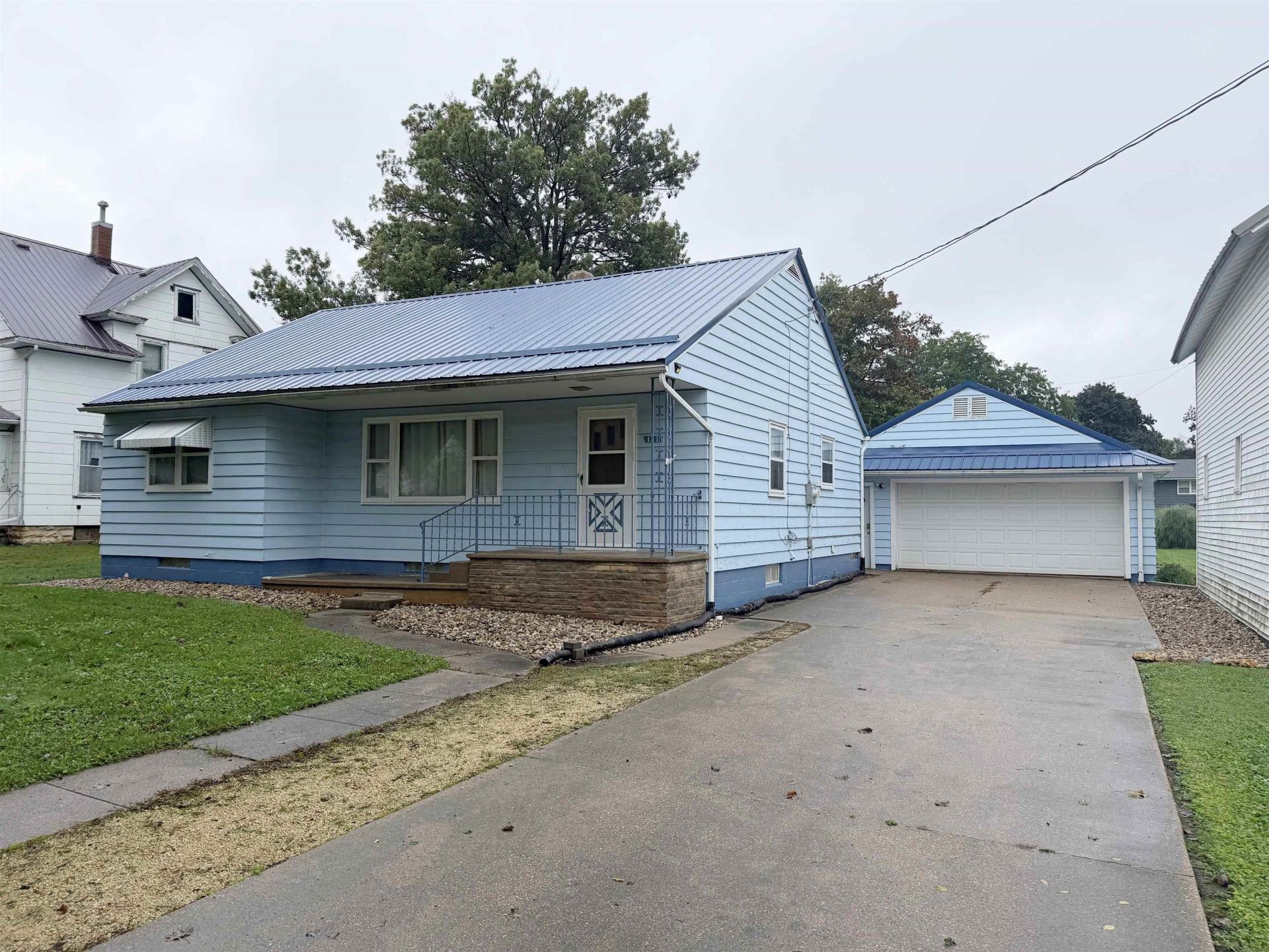 111 E Elm Street, Strawberry Point, IA 52076 Main Photo