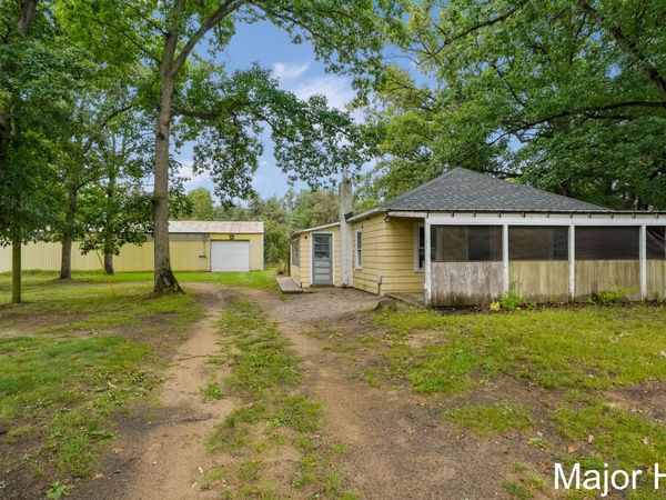 23032 Almy Road, Howard City, MI 49329