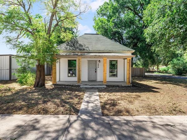 224 W 1st Street, Carnegie, OK 73015