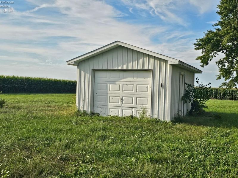 670 S CR 260, Clyde, OH 43410 Photo 5