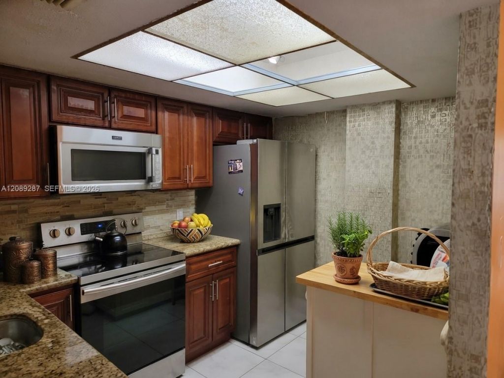 5570 NW 44th St, Unit 215A, Lauderhill, FL 33319 Photo