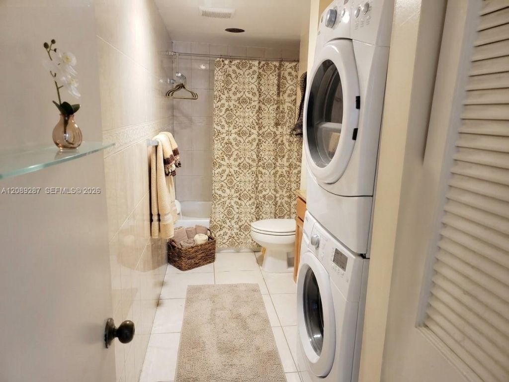 5570 NW 44th St, Unit 215A, Lauderhill, FL 33319 Photo