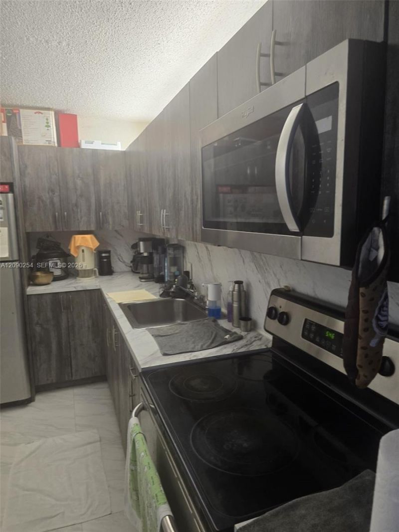 1251 NE 108th St, Unit 718, Miami, FL 33161 Photo