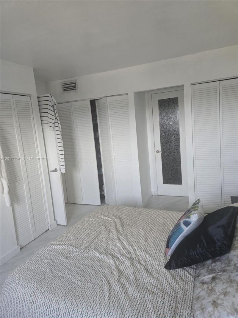 1251 NE 108th St, Unit 718, Miami, FL 33161 Photo