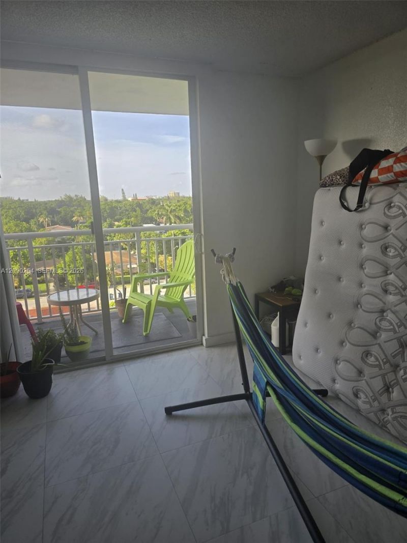 1251 NE 108th St, Unit 718, Miami, FL 33161 Photo
