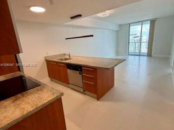 185 SW 7th St , Unit 3703, Miami, FL 33130