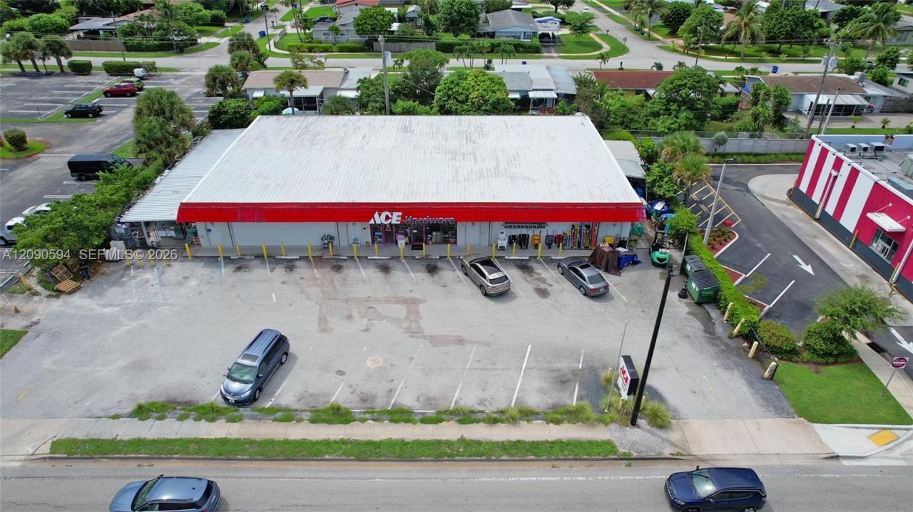 1212 W Lantana Rd, Lantana, FL 33462 Photo