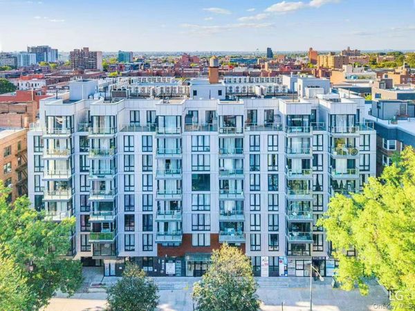 144-27 Sanford Avenue, Unit 3N, Flushing, NY 11355