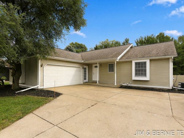 3114 Fox Fire Trail, Zeeland, MI 49464