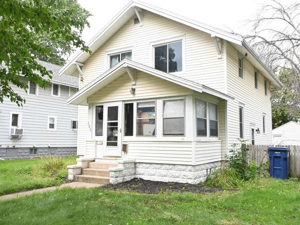 305 E 10th Street , Spencer, IA 51301