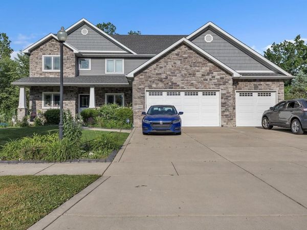 2941 Nautica Drive , Chesterton, IN 46304