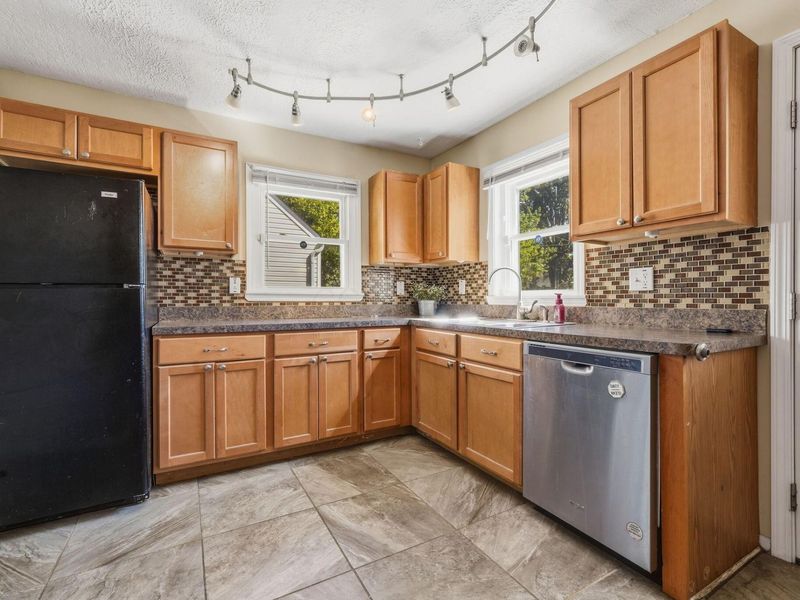 1713 Huy Road, Columbus, OH 43224 Photo 13