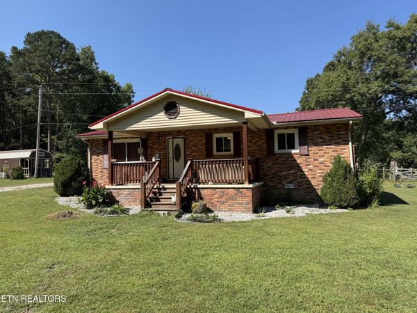 878 Hack Beaty Rd, Grimsley, TN 38565