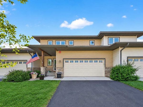 1245 Vernon Drive , Carver, MN 55315