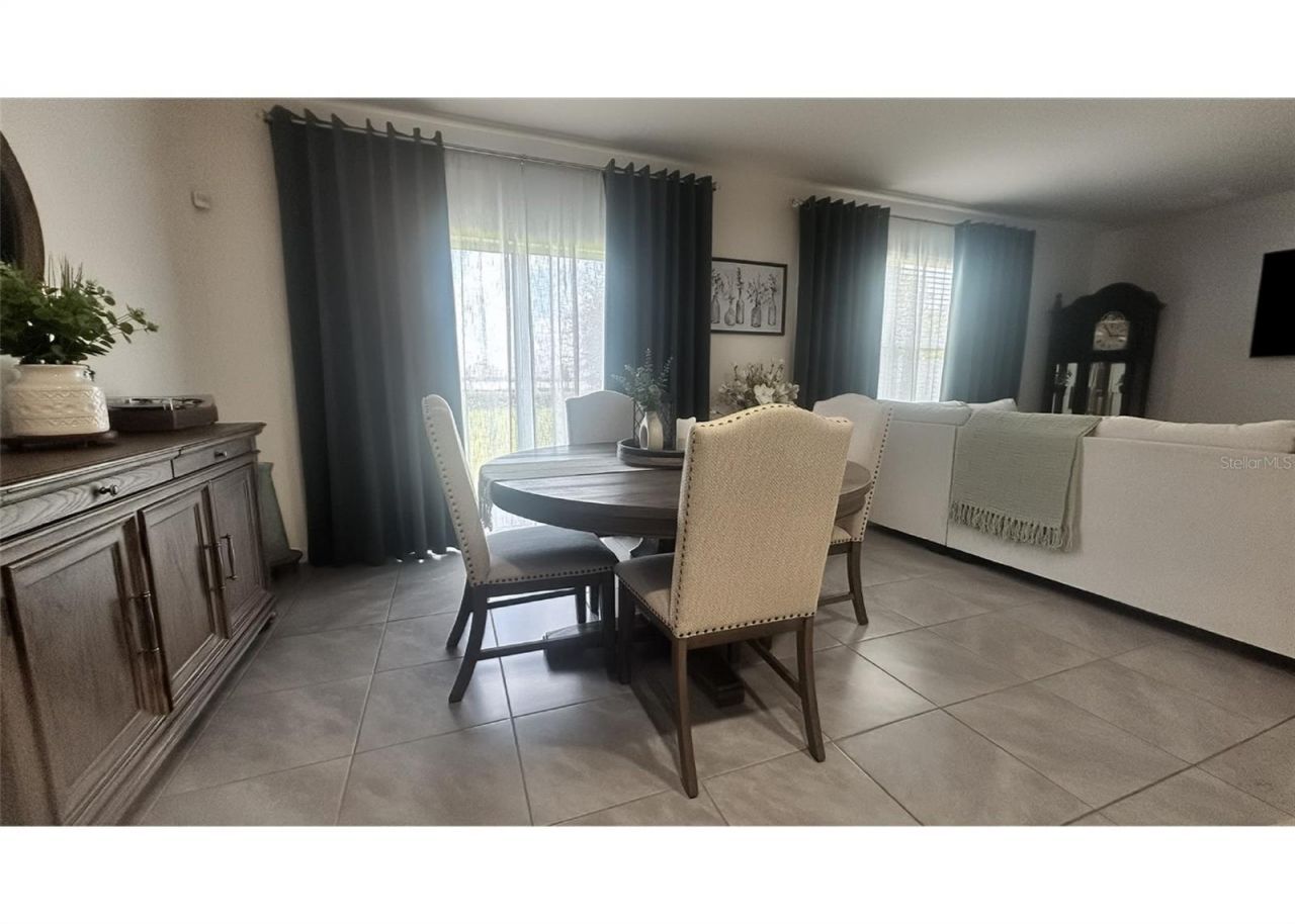 1639 Waylon Ridge Drive , Zellwood, FL 32798 Photo