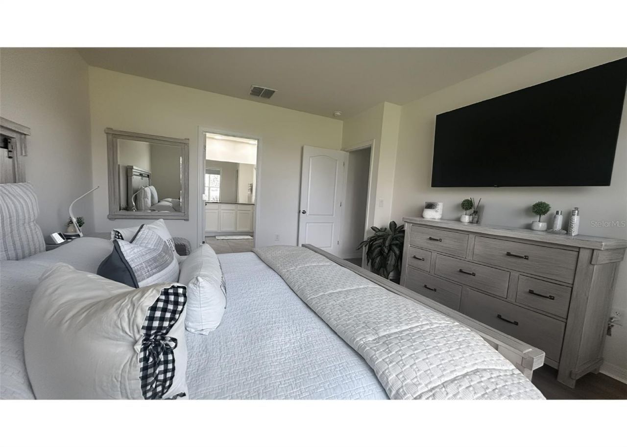 1639 Waylon Ridge Drive , Zellwood, FL 32798 Photo