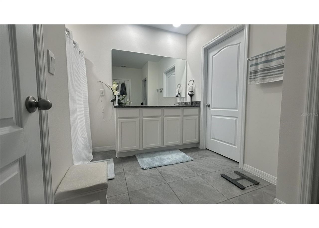 1639 Waylon Ridge Drive , Zellwood, FL 32798 Photo