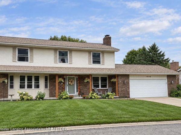 1910 Tupelo Trail, Holt, MI 48842