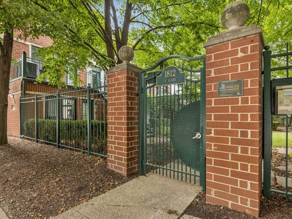 1812 S Clark Street , Unit 13, Chicago, IL 60616