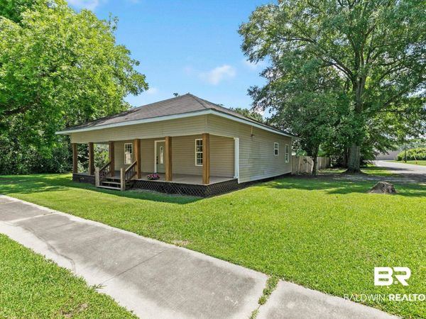 211 S Presley Street, Atmore, AL 36502